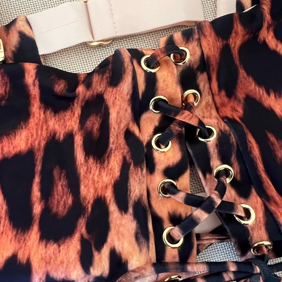 HAH Large Leopard swim top - Picture 4 of 8